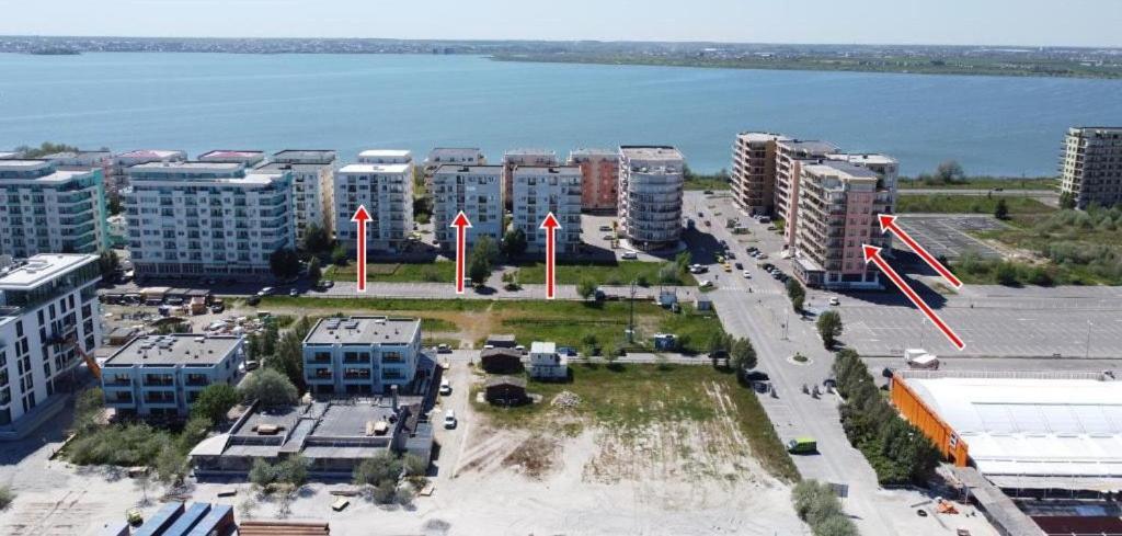 Summerland Apartmants Mamaia Nord Apartamento Exterior foto