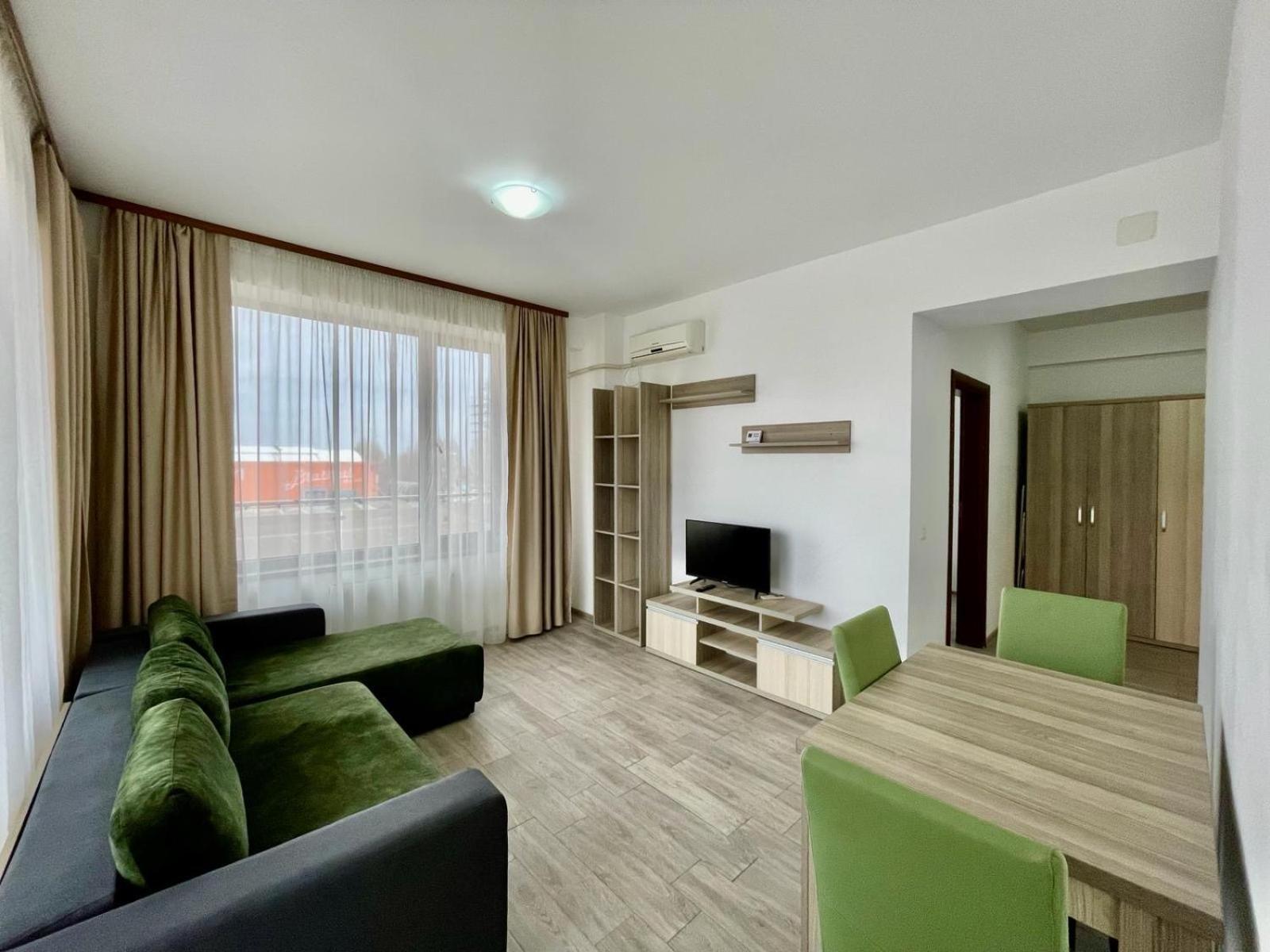 Summerland Apartmants Mamaia Nord Apartamento Exterior foto
