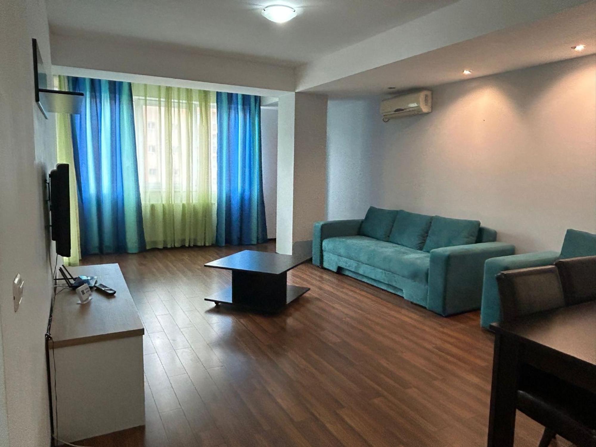 Summerland Apartmants Mamaia Nord Apartamento Exterior foto