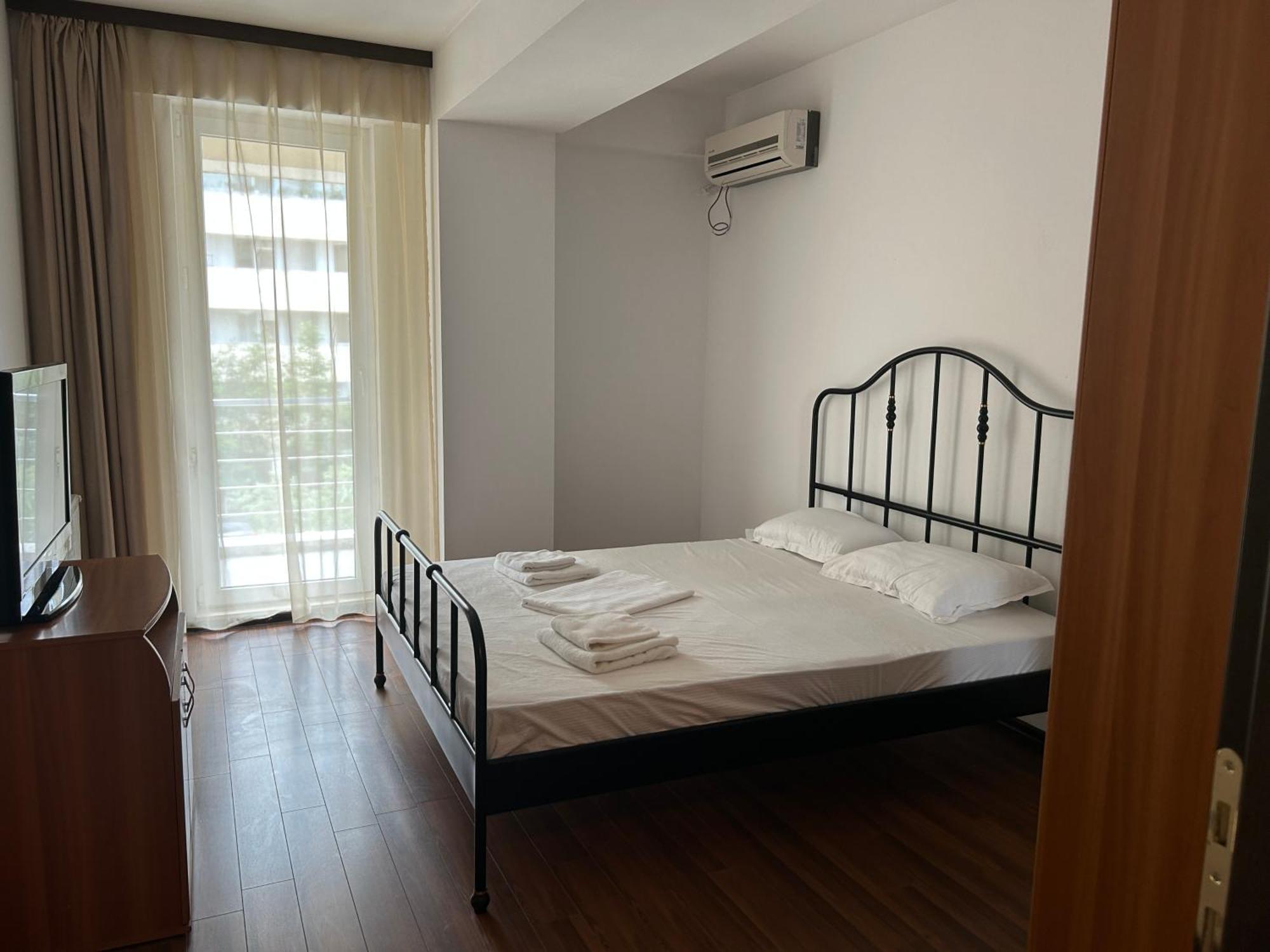 Summerland Apartmants Mamaia Nord Apartamento Exterior foto