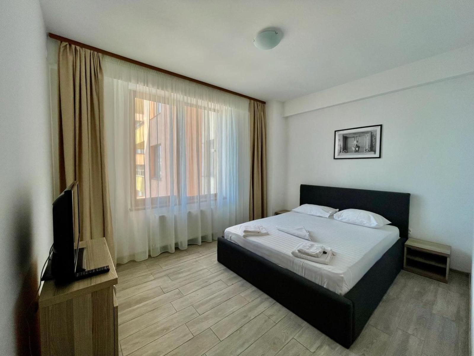 Summerland Apartmants Mamaia Nord Apartamento Exterior foto