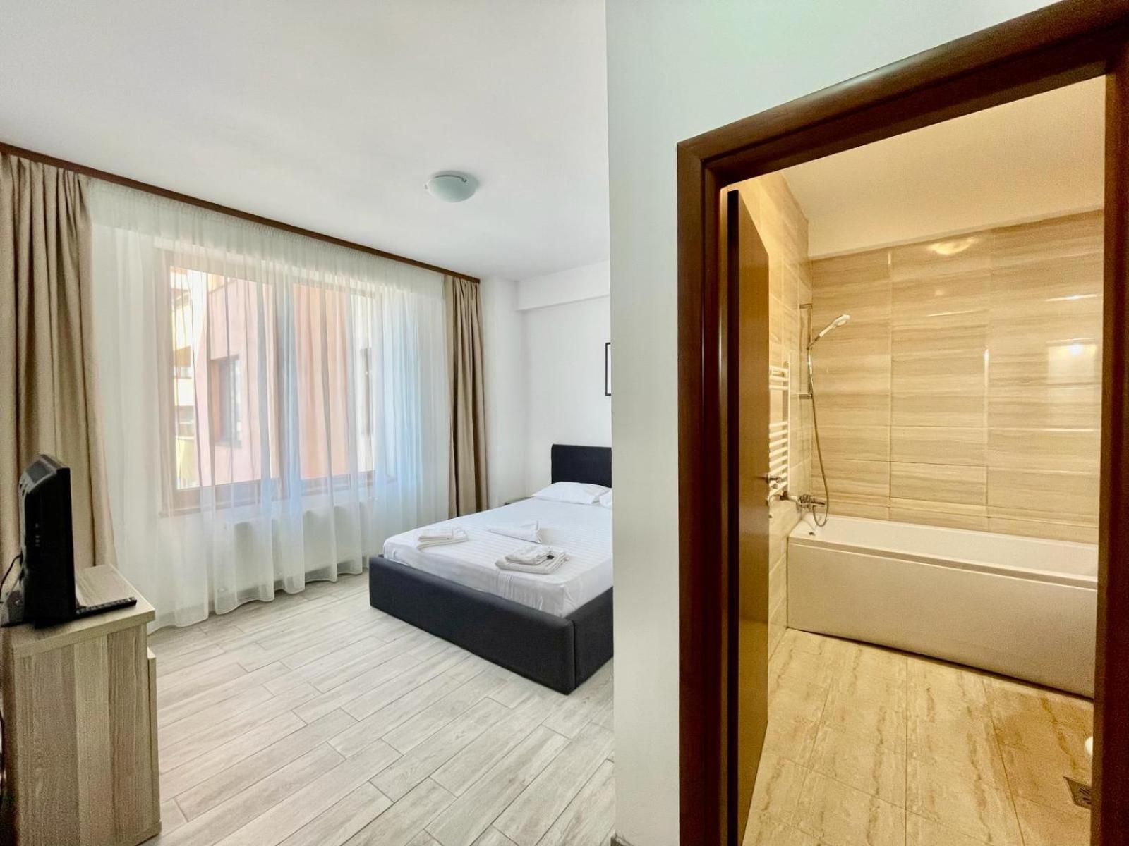 Summerland Apartmants Mamaia Nord Apartamento Exterior foto